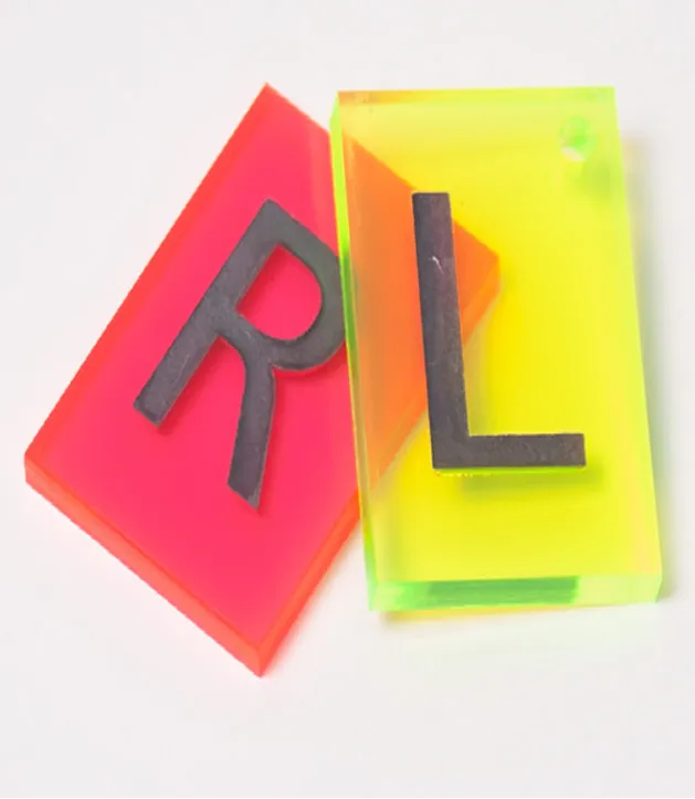 [LL1R] X-Ray Marker: Letter 'R' on Perspex (No Extra Characters)